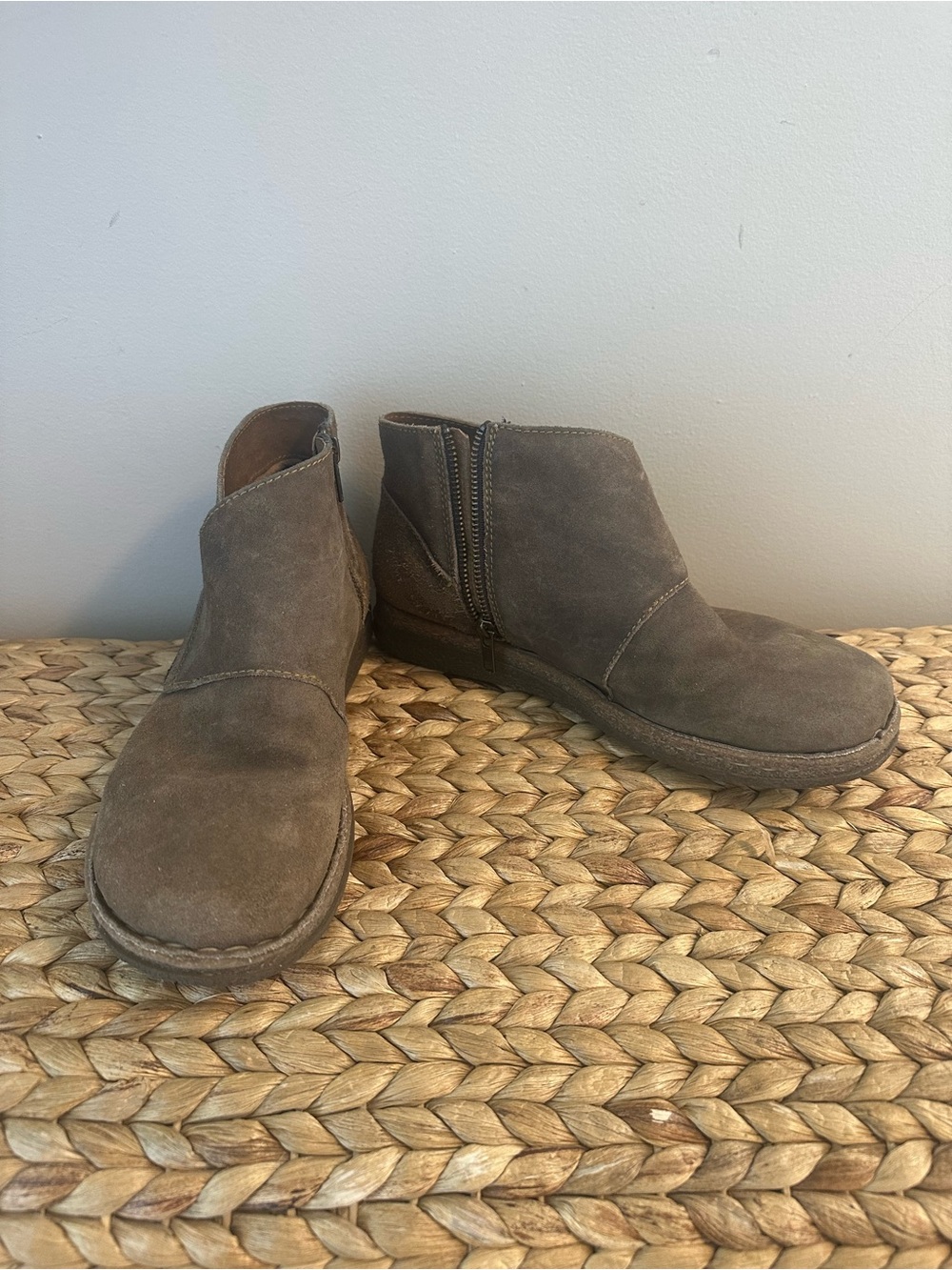 Born Women's Brown Suede Ankle Booties